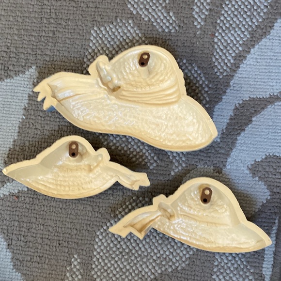 BURWOOD Vintage Straw Hats with Ribbons Wall Hanging 1980's MADE IN USA Set of 3 - Picture 10 of 10